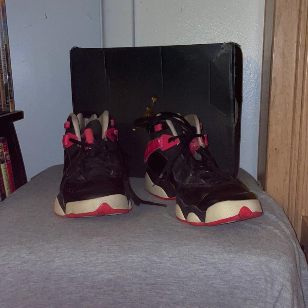 shoes, air jordan , black n pink